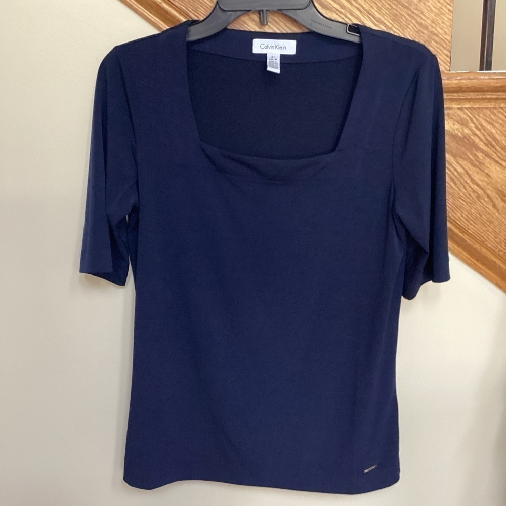 EUC, Calvin Klein women’s short sleeve Navy Blouse, Small. Square Neck